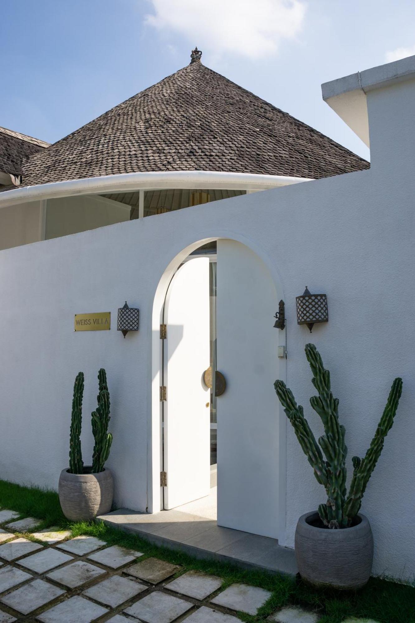 Villa Weiss Berawa Canggu  Exterior photo
